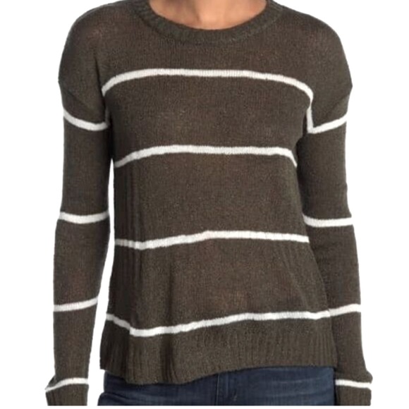 bobeau Sweaters - BOBEAU Olive and Ivory Striped Knit Sweater Women’s XS